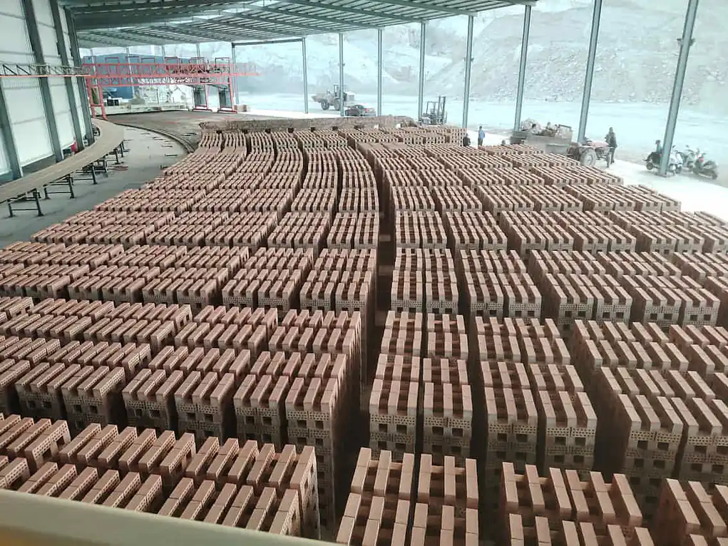 Xinjiang Kashgar 16.8 m Mobile Tunnel Kiln Project - project image 2